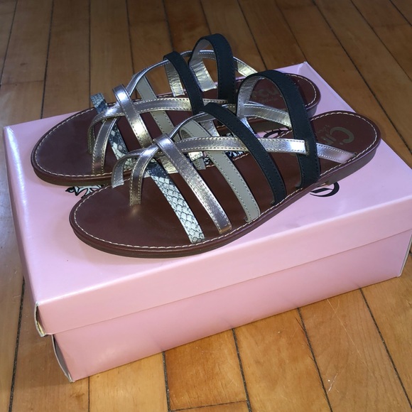 Slip on sandals - Picture 1 of 3